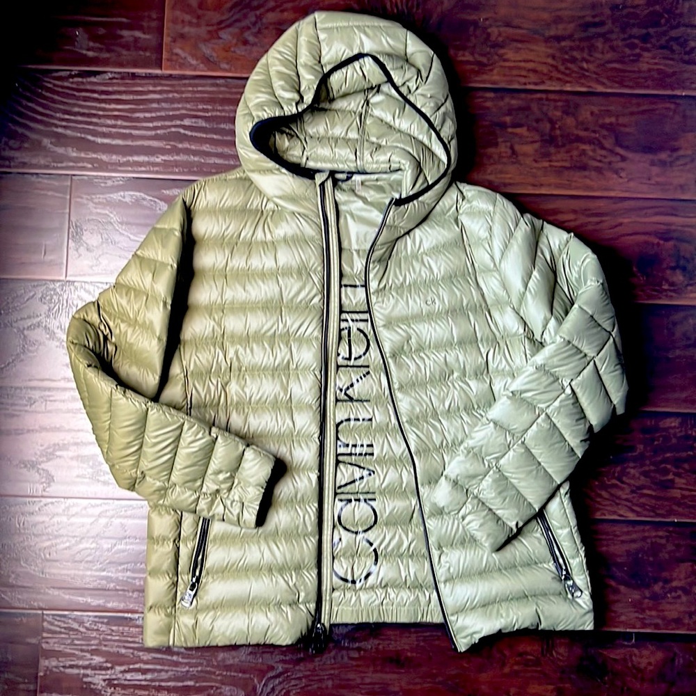 Calvin Klein army green puffer jacket